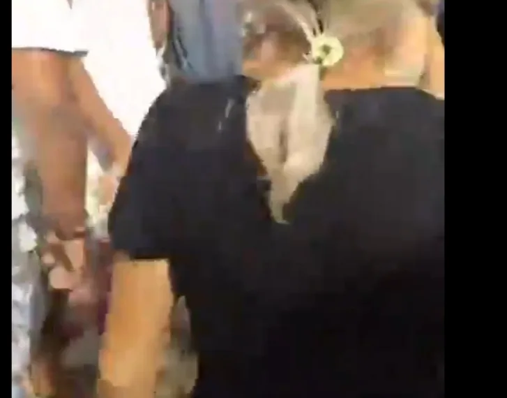 Pai que matou a filha de 1 ano esfaqueada morre no RJ