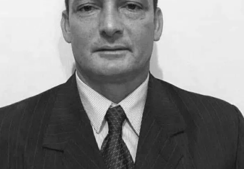 Homem morre eletrocutado após mexer em fiação elétrica no RJ