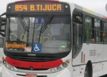 MAIS UMA LINHA DE ÔNIBUS  FANTASMA!?