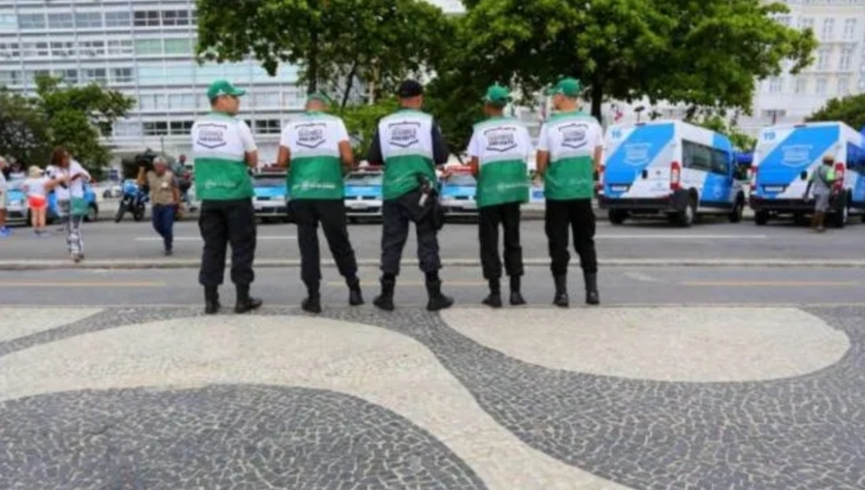 Turista italiano paga programa de R$ 200 com adolescente de 13 anos e é preso no Rio
