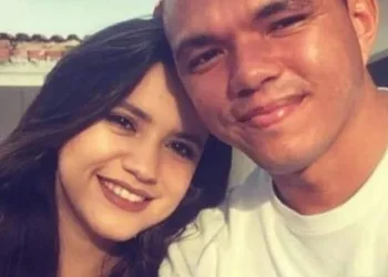 PM FLAGRA ESPOSA E AMANTE NA CAMA E MATA OS DOIS