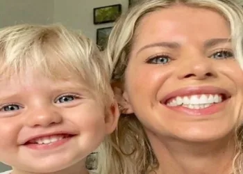 Karina Bacchi afirma que não adotaria criança negra e causa revolta na internet