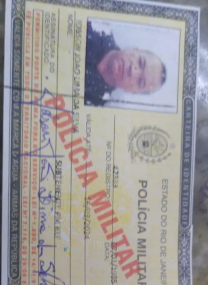 Policial e esposa baleados em assalto na avenida Brasil