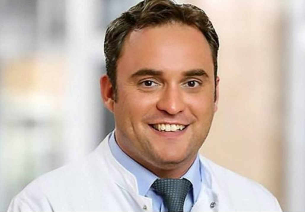 Homem é preso por matar amante acidentalmente após passar cocaína no pênis