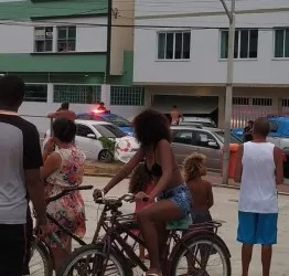 Briga, confusão e tiros para o alto em plena luz do dia em praia de Cabo Frio