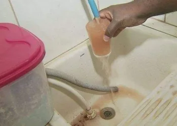 ALERTA – ÁGUA DE PÉSSIMA QUALIDADE NA ZONA OESTE