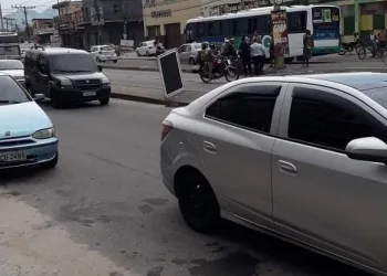 ÔNIBUS DO BRT ATROPELA MENINA NA AVENIDA CESÁRIO DE MELO EM CAMPO GRANDE
