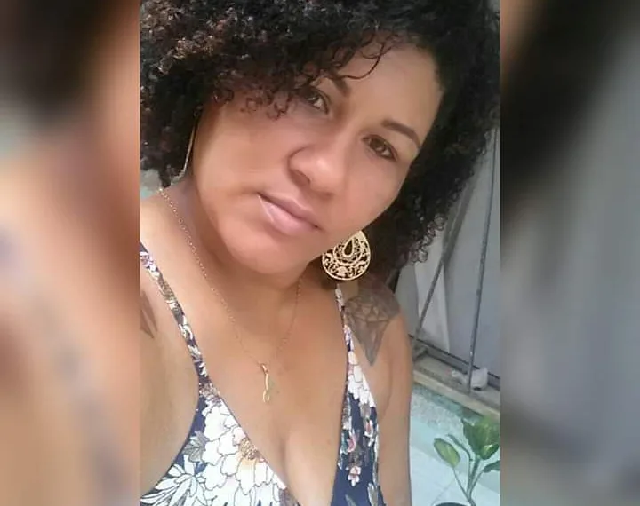 HOMEM MATA EX MULHER A GOLPES DE FACÃO NO RJ