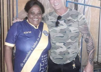 IDOSA MORRE APÓS SER OBRIGADA A PULAR DE ÔNIBUS EM MOVIMENTO DURANTE ASSALTO NO RIO