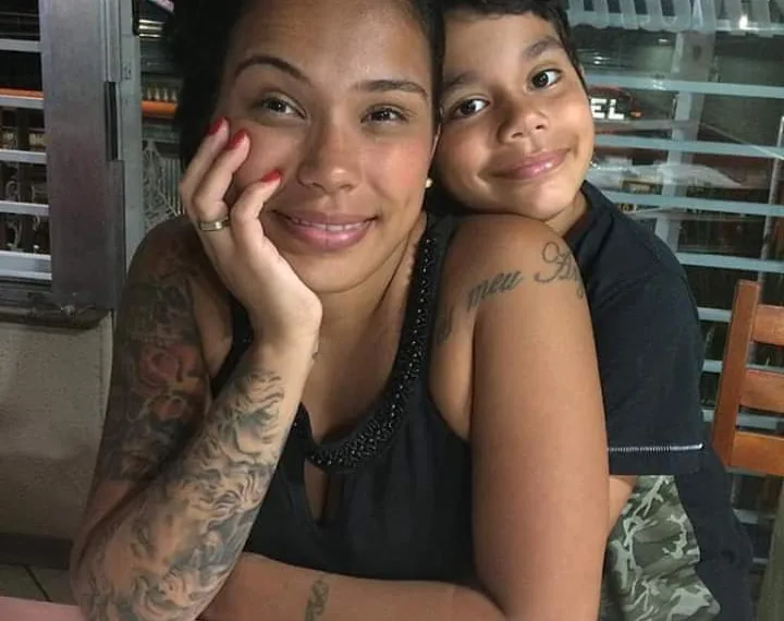 COMO UM SER HUMANO TEM CORAGEM DE ABANDONAR UM FILHO SÓ PRA NÃO PAGAR PENSÃO