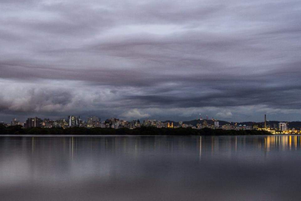 VAI CHOVER AMANHÃ? VEJA A PREVISÃO DO TEMPO