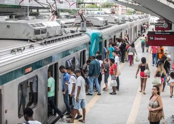 PASSAGEM DE TREM VAI PARA R$ 4,70 NO DOMINGO E FICARÁ MAIS CARA QUE A DO METRÔ