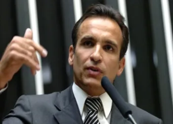 “O Rio sofreu porque Crivella não entendeu a dimensão da cidade”, diz Deputado