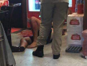 PM atira em homem que tentou agredi-lo em bar no RJ ; confusão teve outro ferido