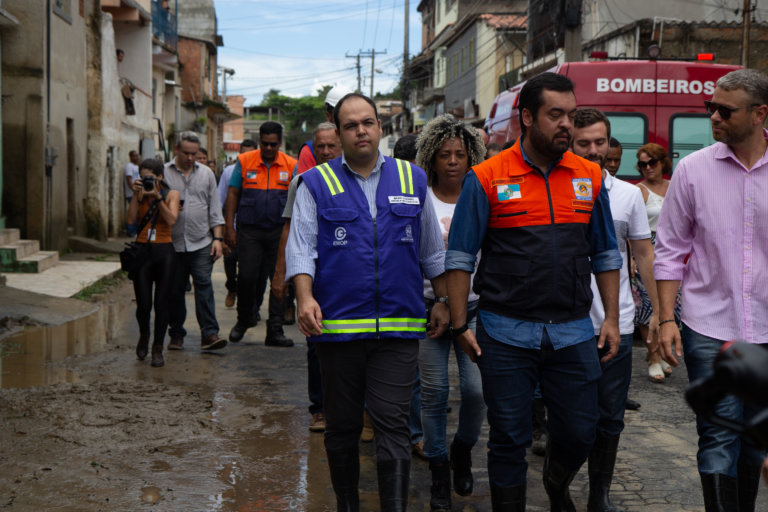 Secretaria de Obras do Estado cria comissão para locais atingidos por enchentes