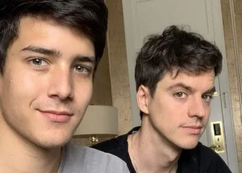 Irmão gay de Luciano Huck comemora aniversário do namorado com declaração: ‘eu te amo’