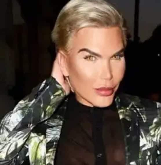 KEN HUMANO AGORA É BARBIE