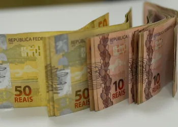Salário mínimo será de R$ 1.039 em 2020