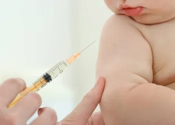 Vacina pentavalente começa a ser distribuída hoje aos estados