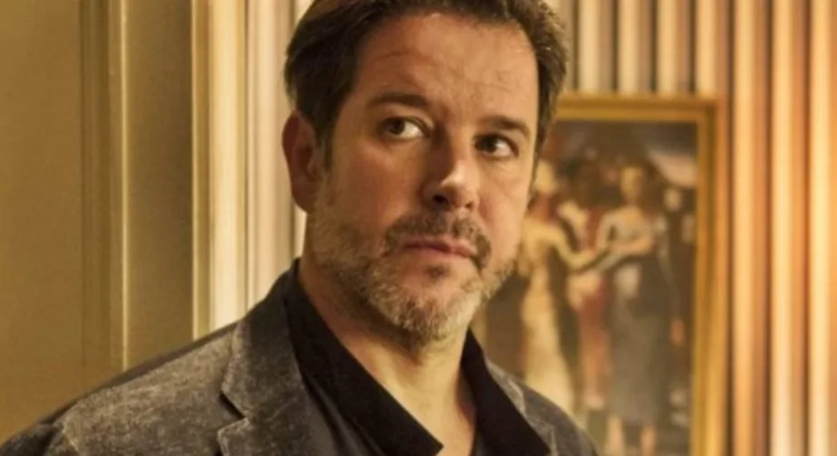 Após ter o filho assassinado, semana de Raul será quente na novela Amor de Mãe