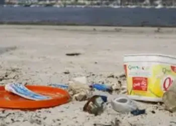 Rio fará campanha para reduzir poluição nas praias