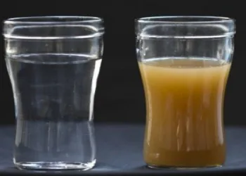 Não deixem seus filhos beberem água nos bebedouros da escola