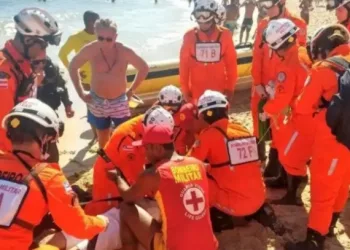 Homem morre após se afogar durante festa de Iemanjá