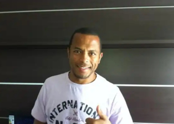 Ex atacante André Balada  morre de infarto aos 42 anos