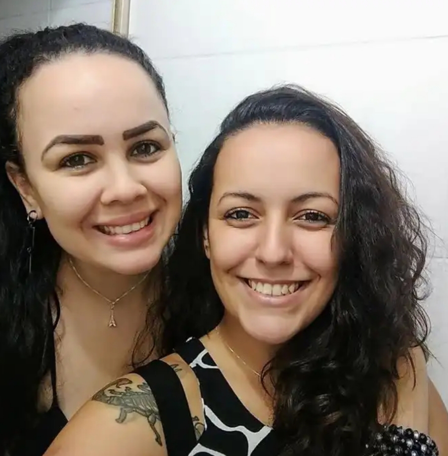 A macabra história da filha que mandou matar a familia carbonizada