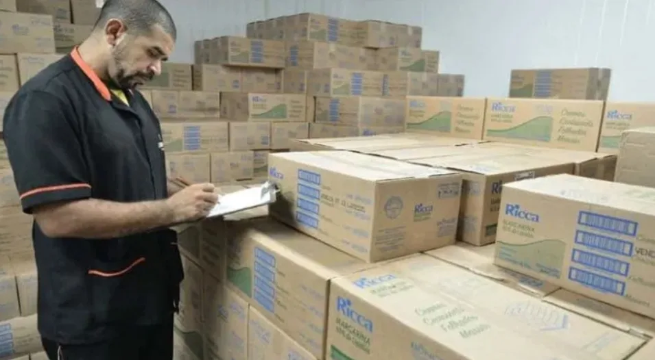 Deposista, Conferente – R$ 1.671,95 – Descarregar as mercadorias, manter o local organizado – Rio de Janeiro