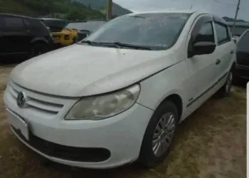 Detro realiza leilão de 596 veículos no Rio