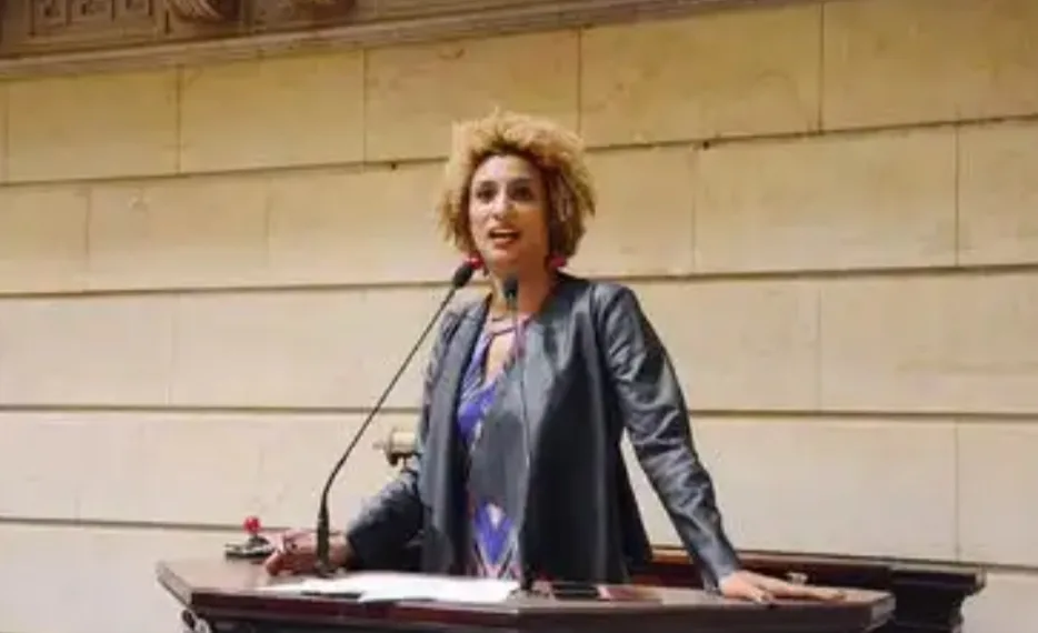 Polícia procura em cisternas de condomínio arma que matou Marielle