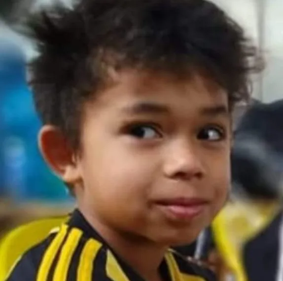 PAI E FILHO DE 7 ANOS SÃO ENCONTRADOS MORTOS, O PAI É O PRINCIPAL SUSPEITO