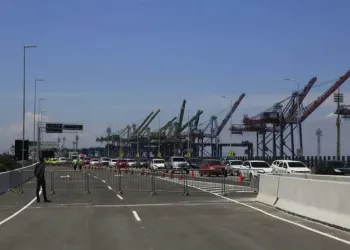 Viaduto de ligação da Ponte Rio-Niterói com a Linha Vermelha é inaugurado