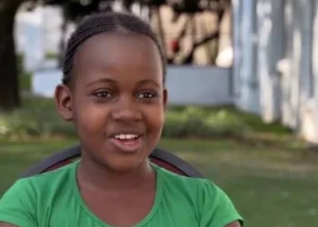 Atriz da Disney,  morre aos 15 anos de idade