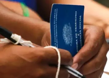 Programa ajuda em um ano mais de 1,2 mil desempregados a voltar a trabalhar