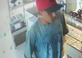 Assalto e tiros agora pouco em Cabo Frio!!