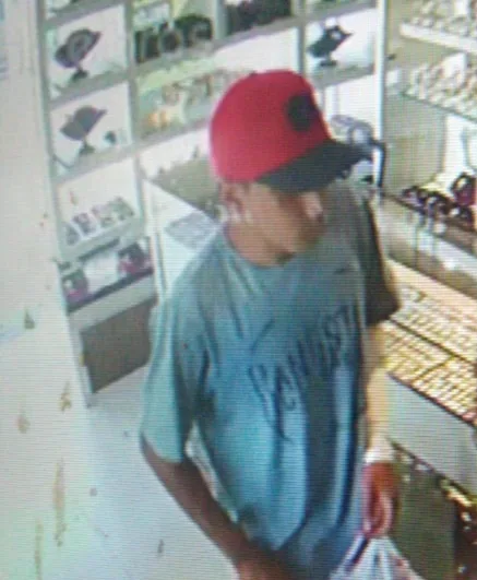 Assalto e tiros agora pouco em Cabo Frio!!