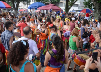 Confira a agenda dos blocos de rua para este sábado