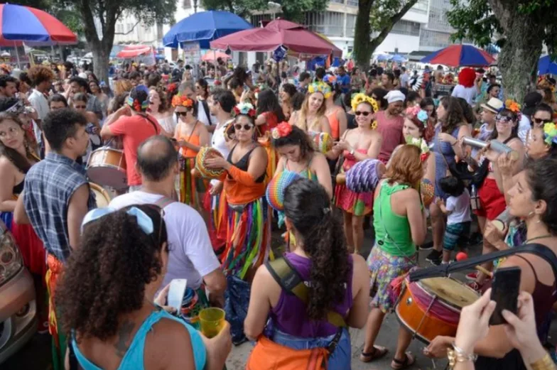 Confira a agenda dos blocos de rua para este sábado