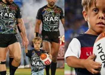 Menino que queria morrer por causa de bullying tem dias de glória na Austrália