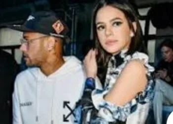 Neymar manda recado para Bruna Marquezine: DÓI FINGIR QUE TE ESQUECI”