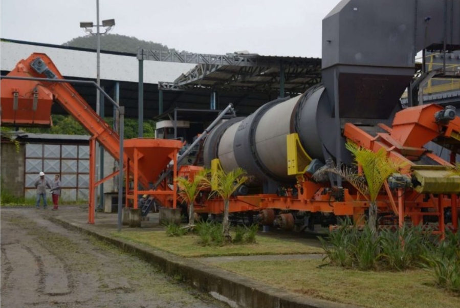 Prefeirura diz que vai gastar esse ano , 300 milhões para tampar os buracos na cidade