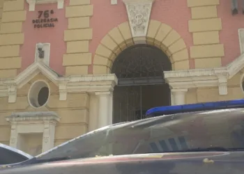 Adolescente de 13 anos é estuprada por mecânico no RJ