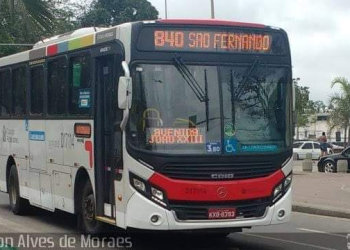 ÔNIBUS É ASSALTADO AGORA NOITE EM CAMPO GRANDE