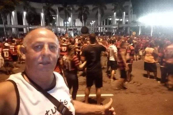 TORCEDOR DO FLAMENGO AGREDIDO MORRE APÓS DEZ MESES INTERNADO