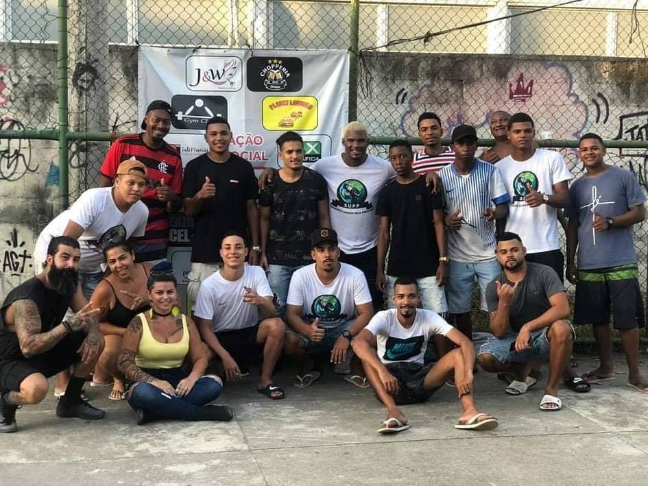 BOMBEIROS SE REUNEM EM AÇÃO BENEFICENTE NA ZONA OESTE