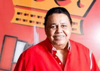 INTÉRPRETE DA VIRADOURO SOFRE INFARTO APÓS DESFILE E É INTERNADO