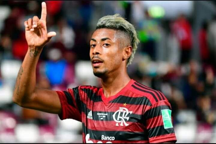 Policial que parou Bruno Henrique numa blitz no Rio, já recebe proposta de grandes clubes de futebol