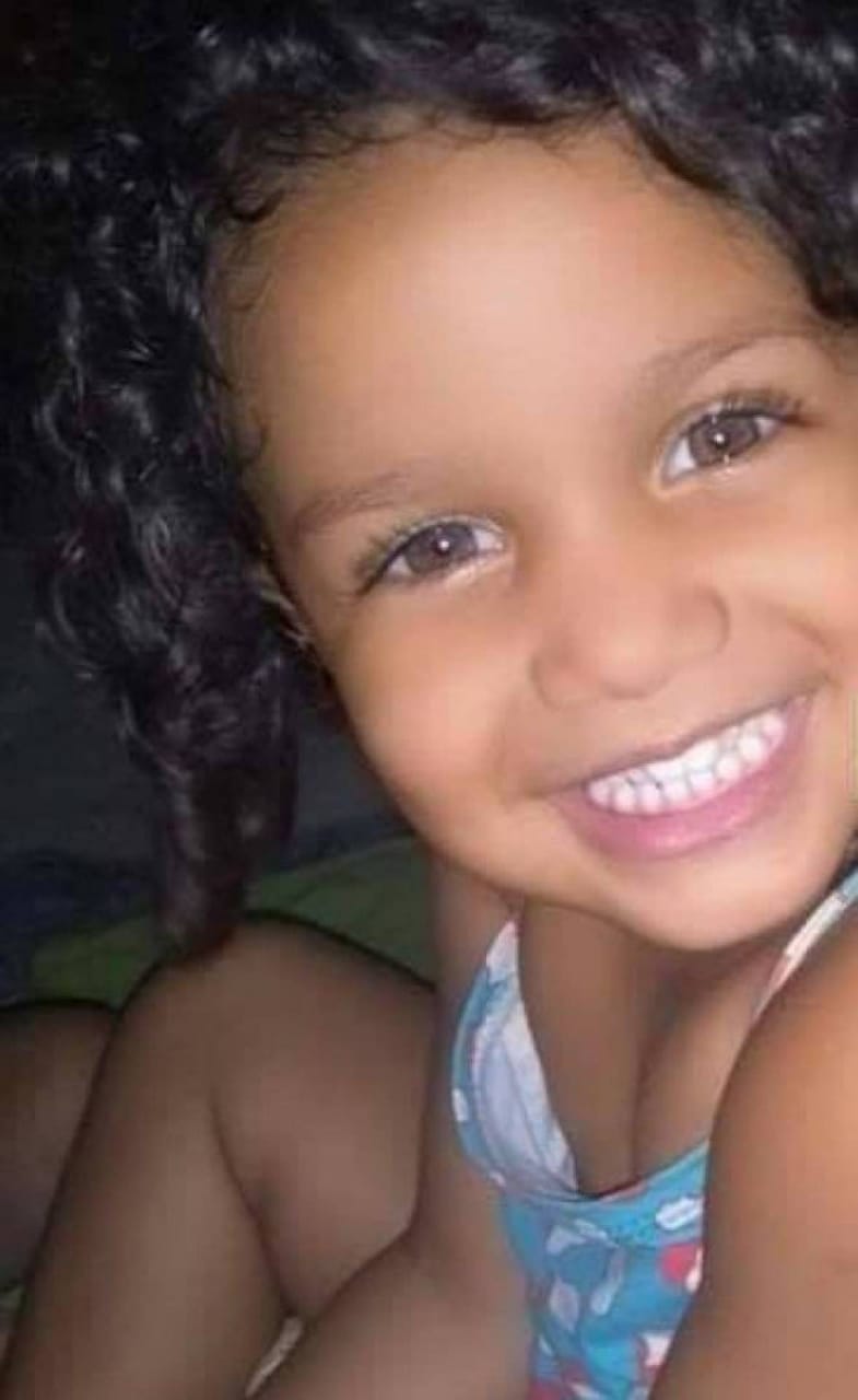 Vítima de bala perdida na zona oeste recebe alta